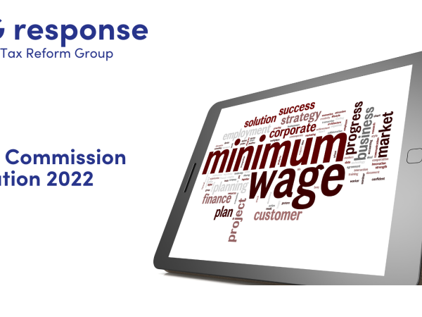 LITRG response - Low Pay Commission consultation 2022. Illustration of a screen displaying words, including Minimum wage.