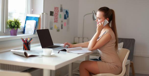 Confusion over 31 July payments on account self-employed woman working at her desk